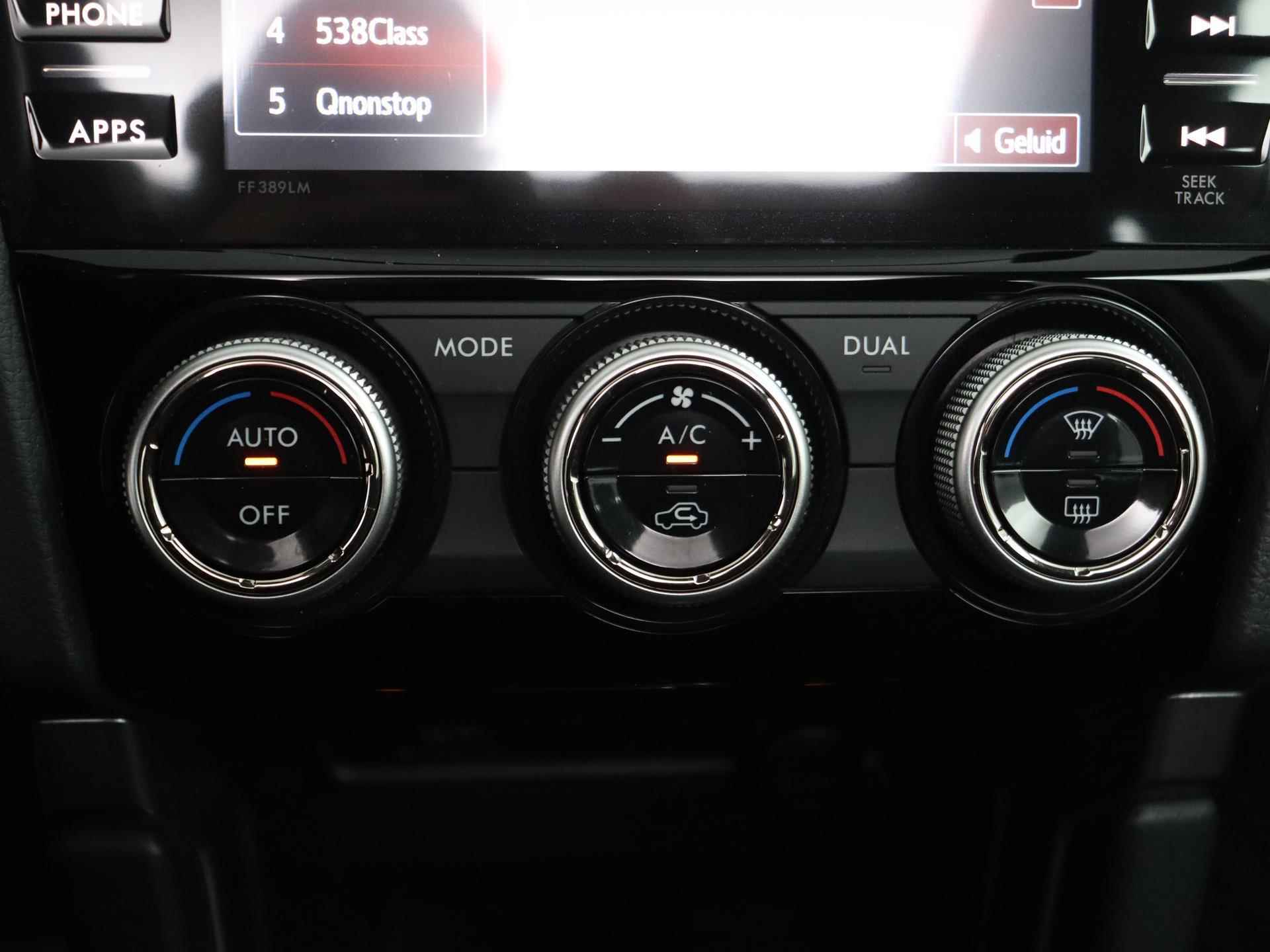Subaru Forester 2.0 Luxury | Panoramadak | Verwarmbare voorstoelen | Trekhaak - 12/20