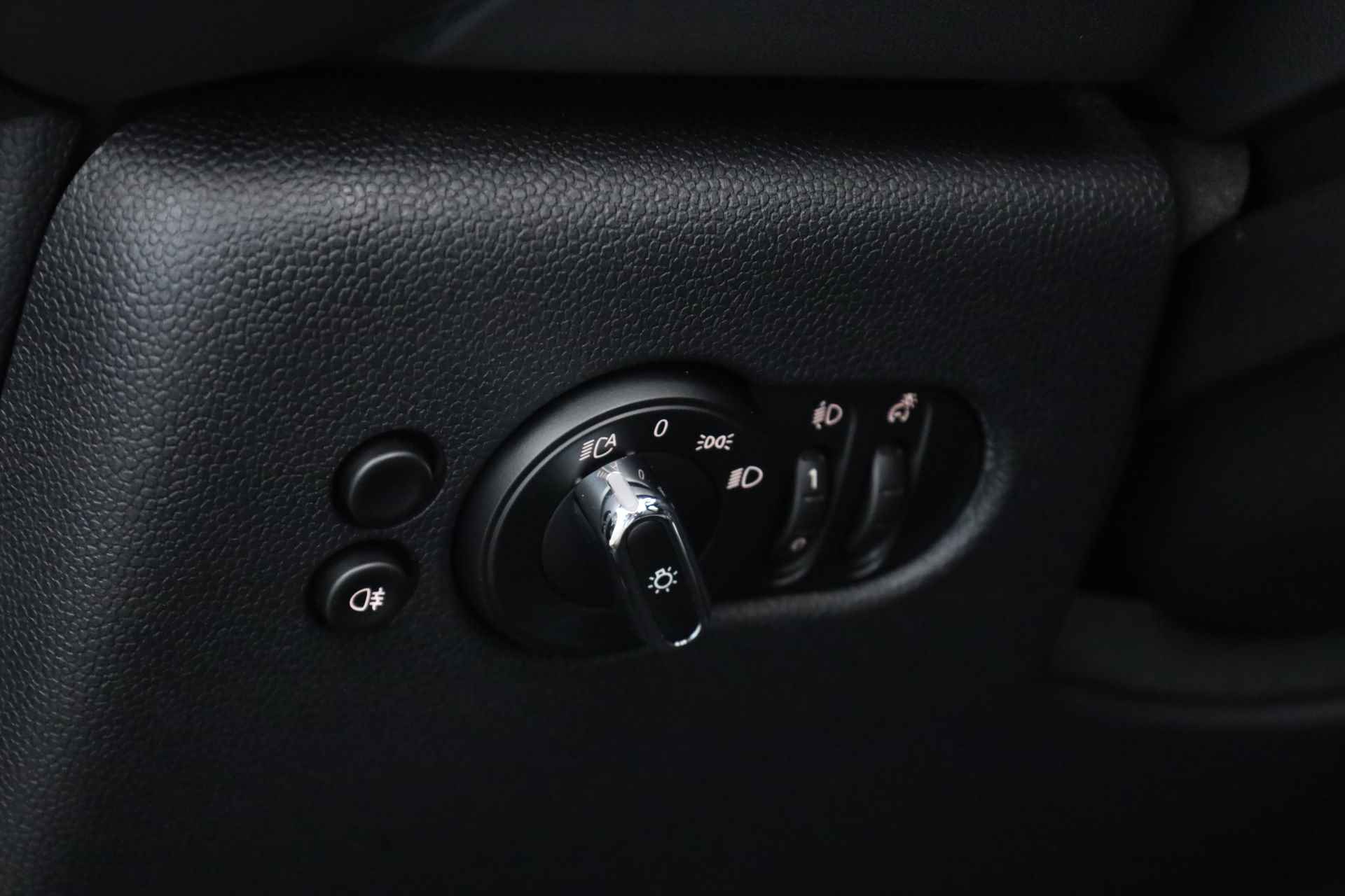 MINI Cabrio 1.5 Cooper Yours Resolute | Navi by App | Keyless | Stoelverw. | Leder - 9/30