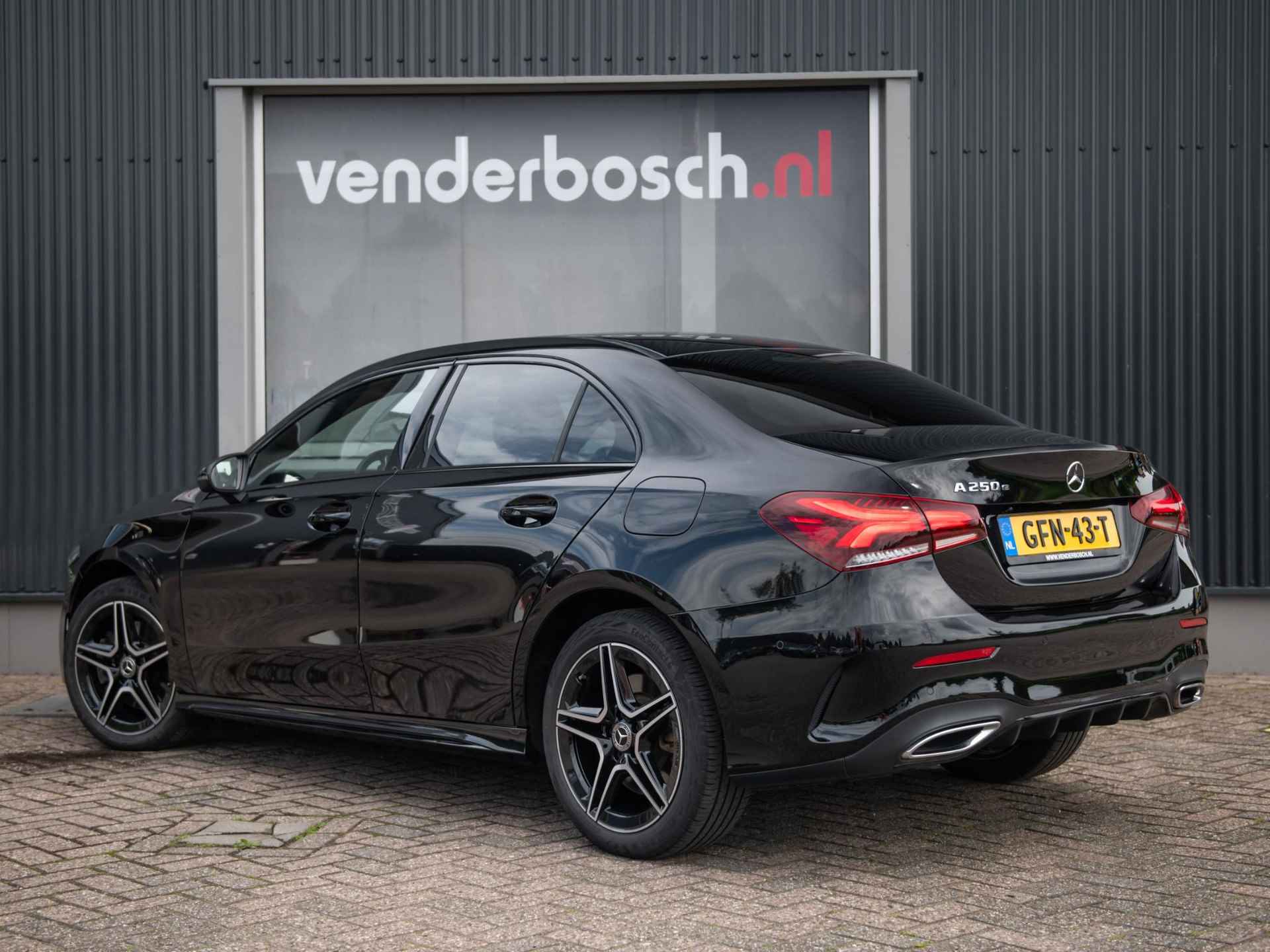 Mercedes A-Klasse 250e AMG Line 209pk | 1/2 Leer | Camera | 1e Eigenaar - 21/51