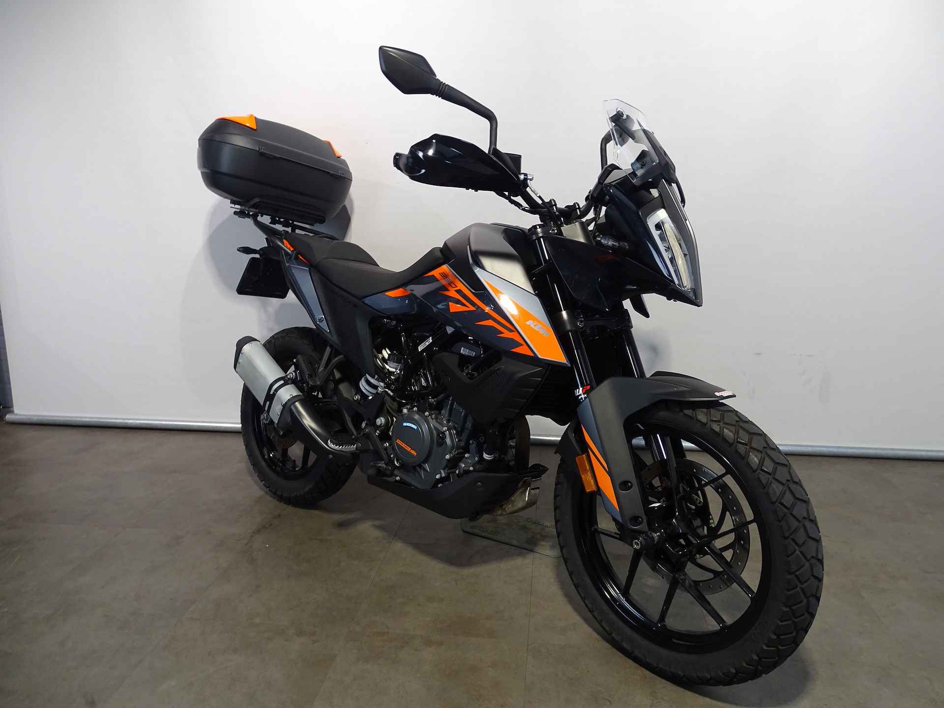 KTM 390 ADVENTURE - 8/9