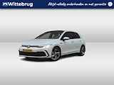 Volkswagen Golf 1.5 eTSI R-Line / Panoramadak / Digitale Cockpit / Achteruitrijcamera / LED / Keyless Entry-Start / Stoelverwarming P4