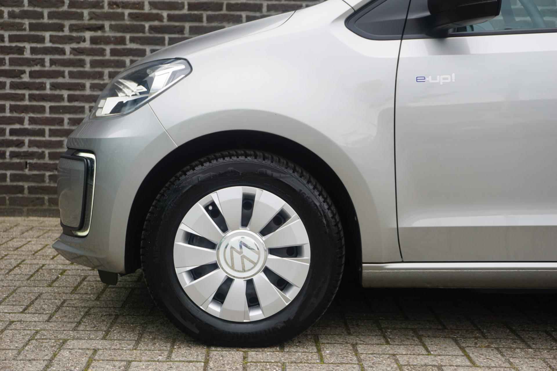 Volkswagen e-up! 82pk | Climatronic | All seasonbanden | Executive pakket - 14/30