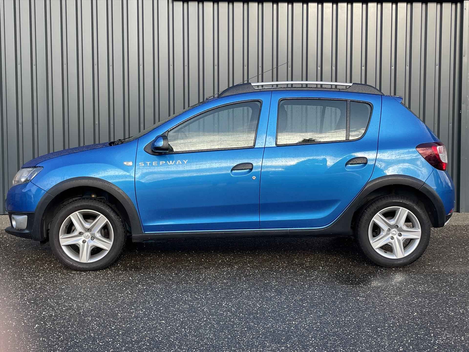 DACIA Sandero 0.9 Tce 90pk STEPWAY Lauréate I Trekhaak 1100 KG I Parkeersensoren I Navigatie I I Cruise Control I - 2/28