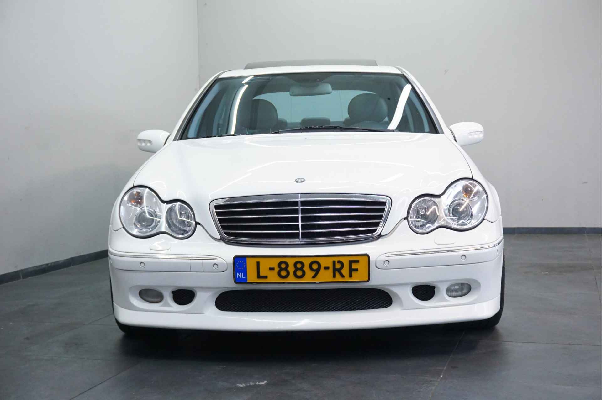 Mercedes Brabus C 320 ✅Origineel!✅Airco✅Cruise Control✅Navigatie✅NIEUWSTAAT✅FULL OPTION✅ - 3/33