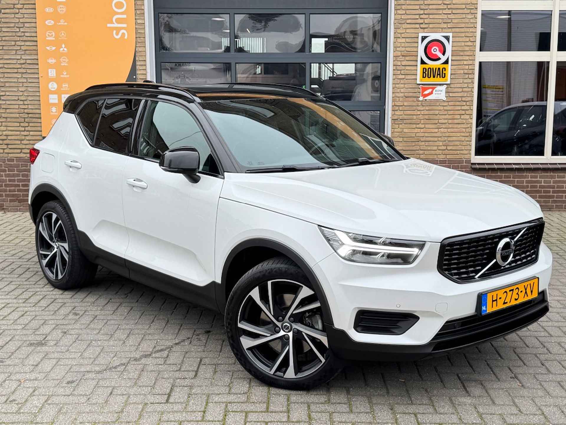 VOLVO Xc40 T5 TWIN ENGINE RECHARGE 262PK PHEV R-DESIGN LED/PANODAK/TR.HAAK - 51/53