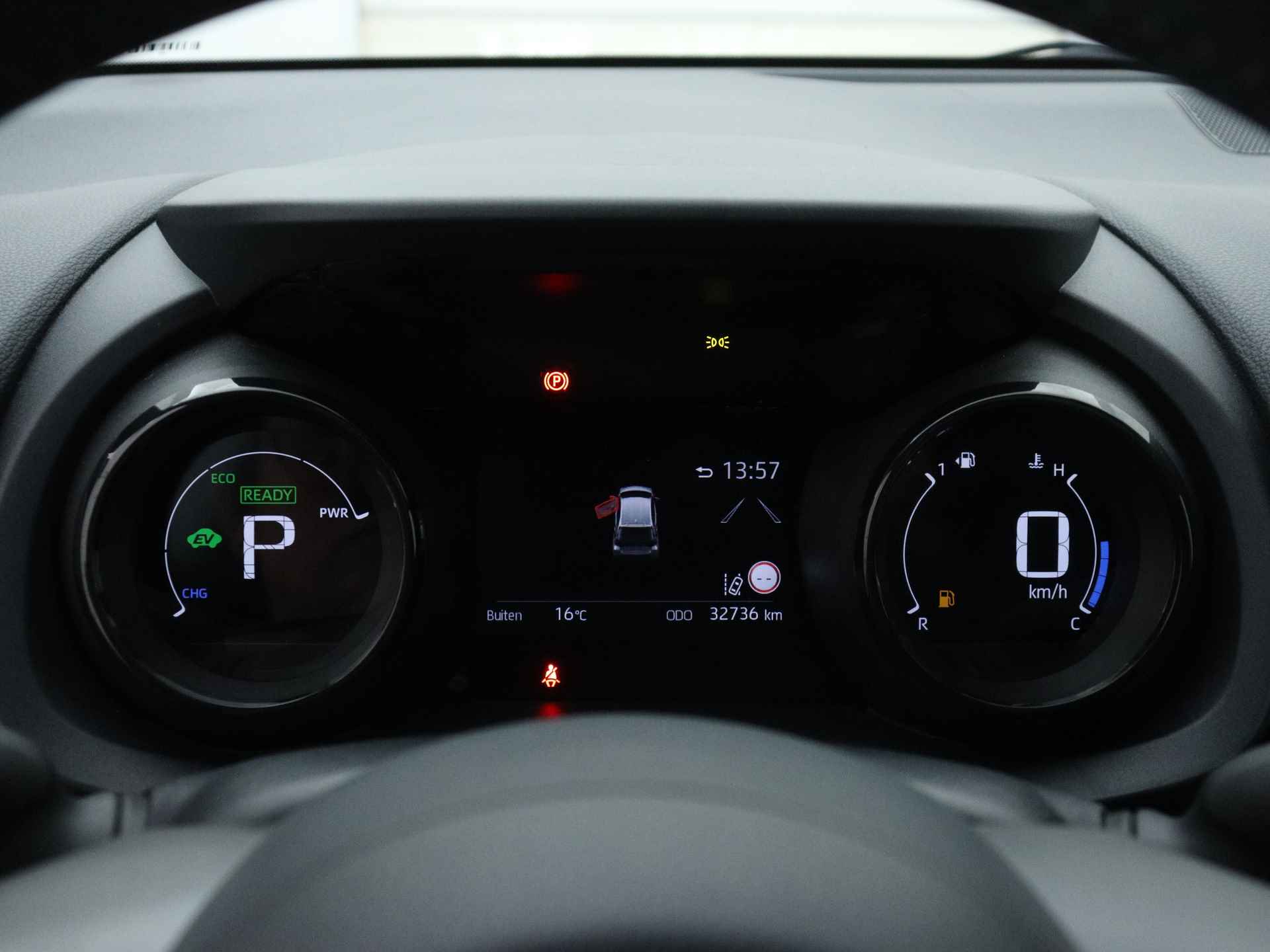 Toyota Yaris 1.5 Hybrid Executive Limited | Panoramadak | Apple Carplay/Android Auto | Lichtmetalen Velgen | - 7/42