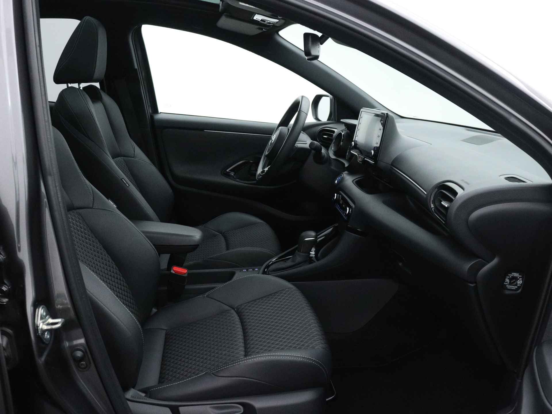Toyota Yaris 1.5 Hybrid Executive Limited | Panoramadak | Apple Carplay/Android Auto | Lichtmetalen Velgen | - 31/42