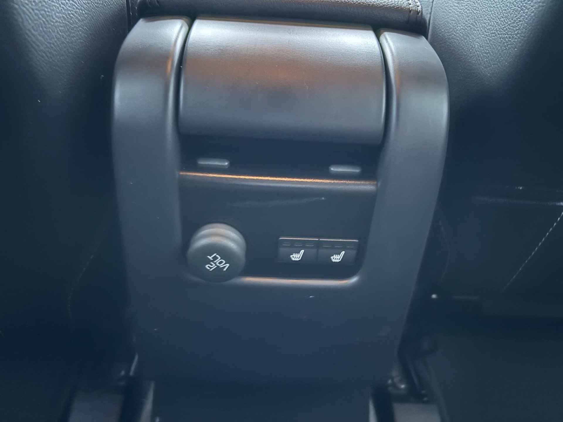 Volvo XC60 T5 Automaat | Trekhaak | Parkeerverwarming | Stoel-/stuurverwarming | Elektr. best. stoel met geheugen | Park assist voor en achter - 14/30