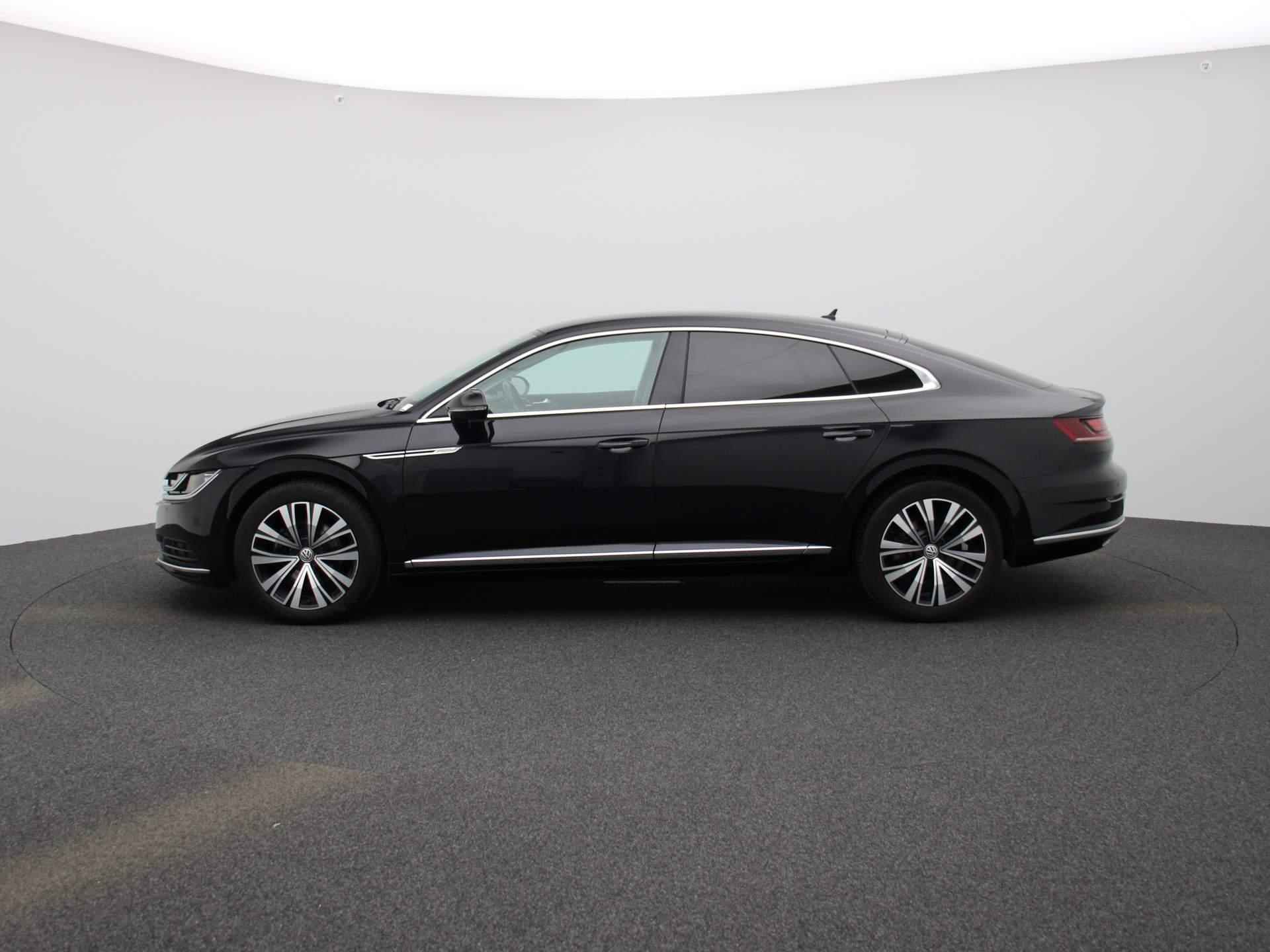 Volkswagen Arteon 2.0 TDI Elegance | 150 PK | Adaptieve Cruise Control | Navigatie | Apple Carplay / Android Auto | Stoelverwarming | Camera | Leder/Alcantara | Led-Koplampen | - 4/41