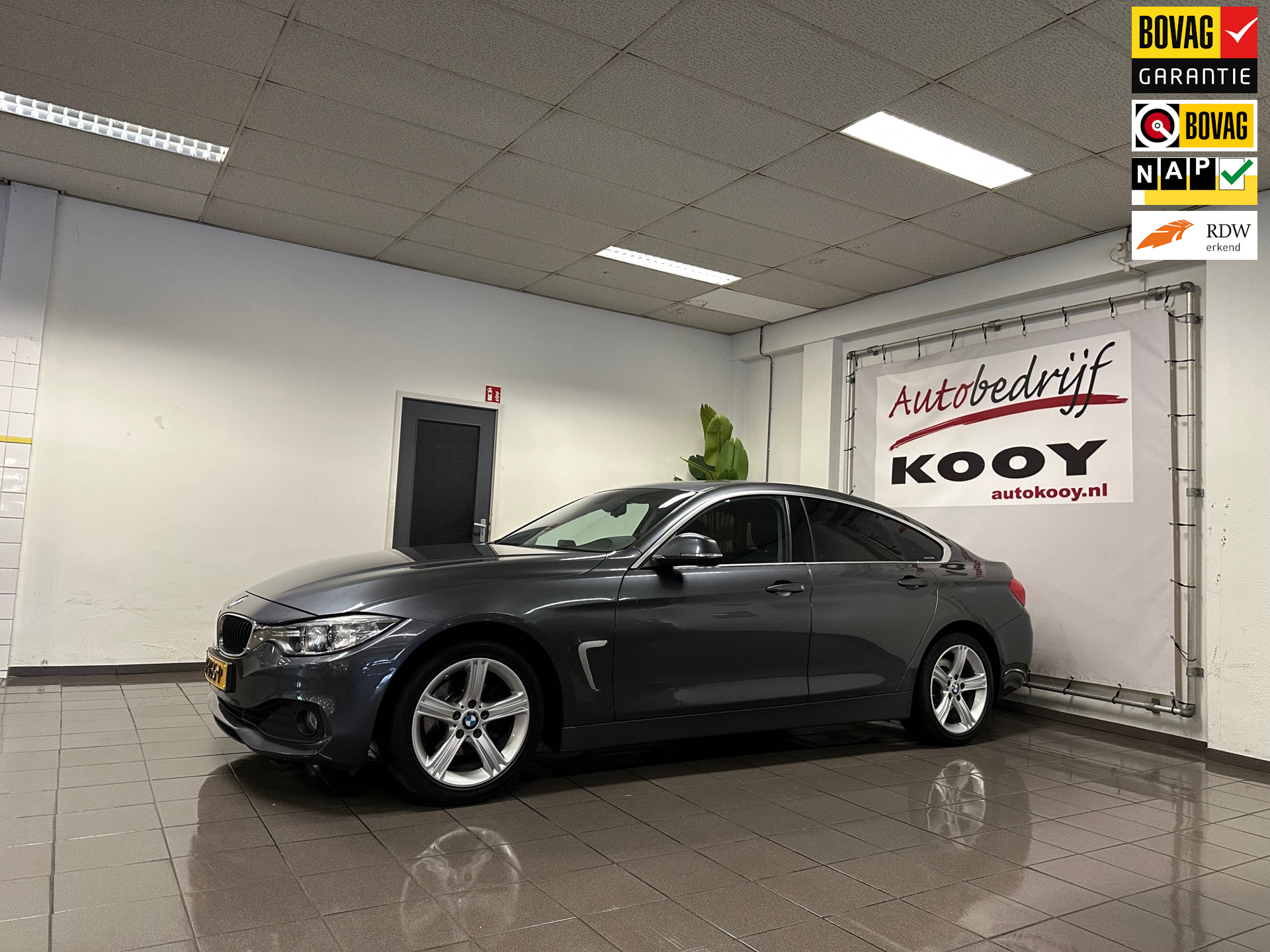 BMW 4-serie Gran Coupé 420i Executive * Automaat / Navigatie / Trekhaak / Xenon / NL Auto *