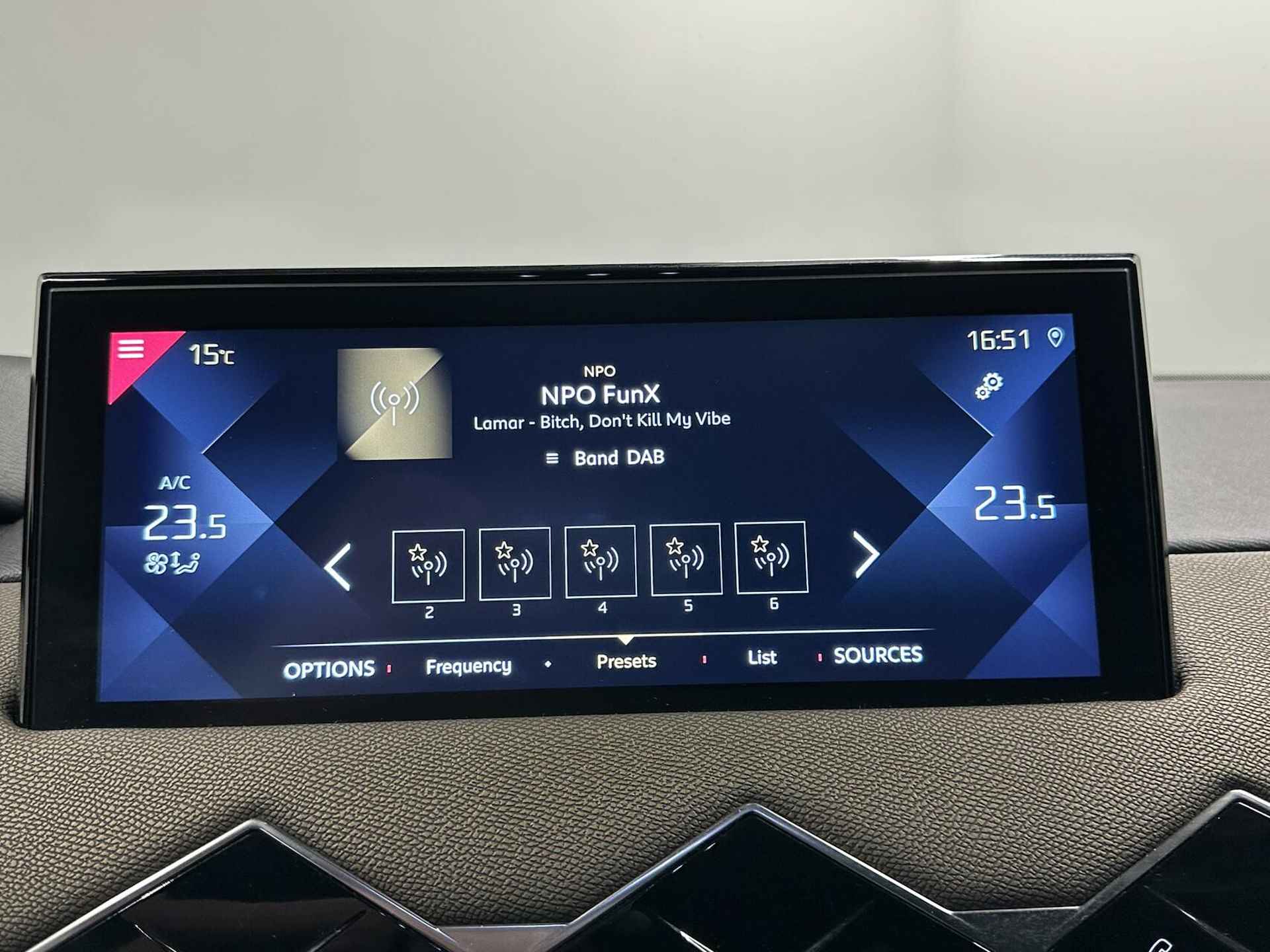 Ds 3 Crossback 1.2 PureTech Performance Line+ CARPLAY CRUISE - 24/39