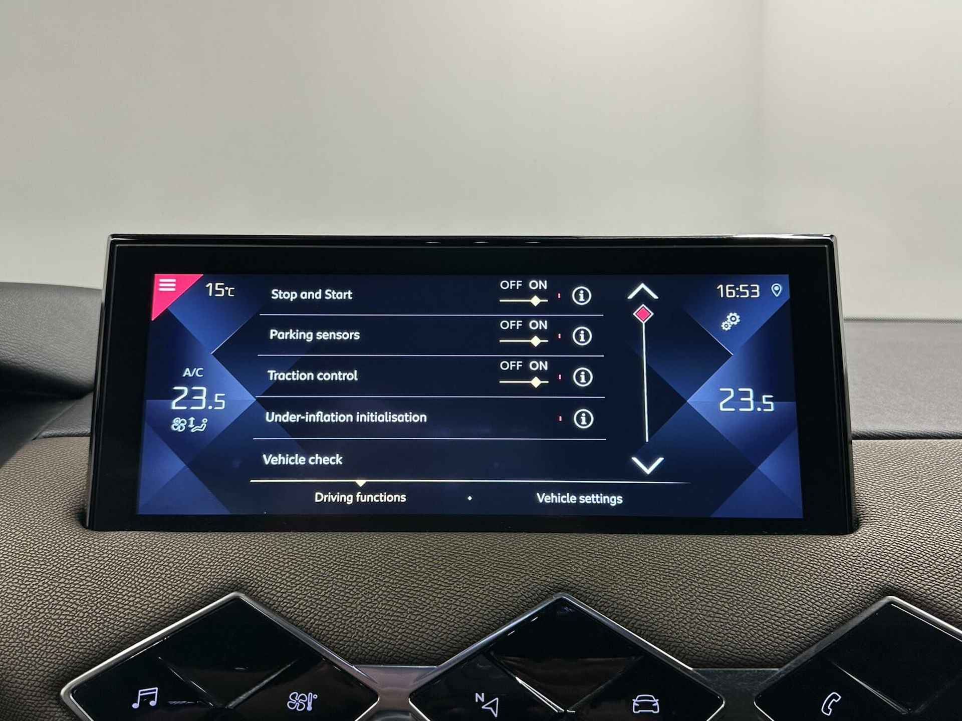 Ds 3 Crossback 1.2 PureTech Performance Line+ CARPLAY CRUISE - 28/39