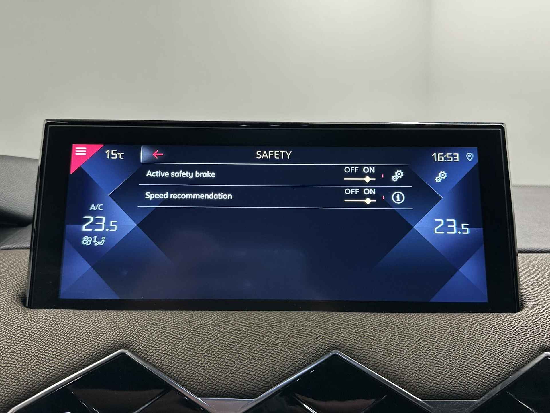 Ds 3 Crossback 1.2 PureTech Performance Line+ CARPLAY CRUISE - 29/39