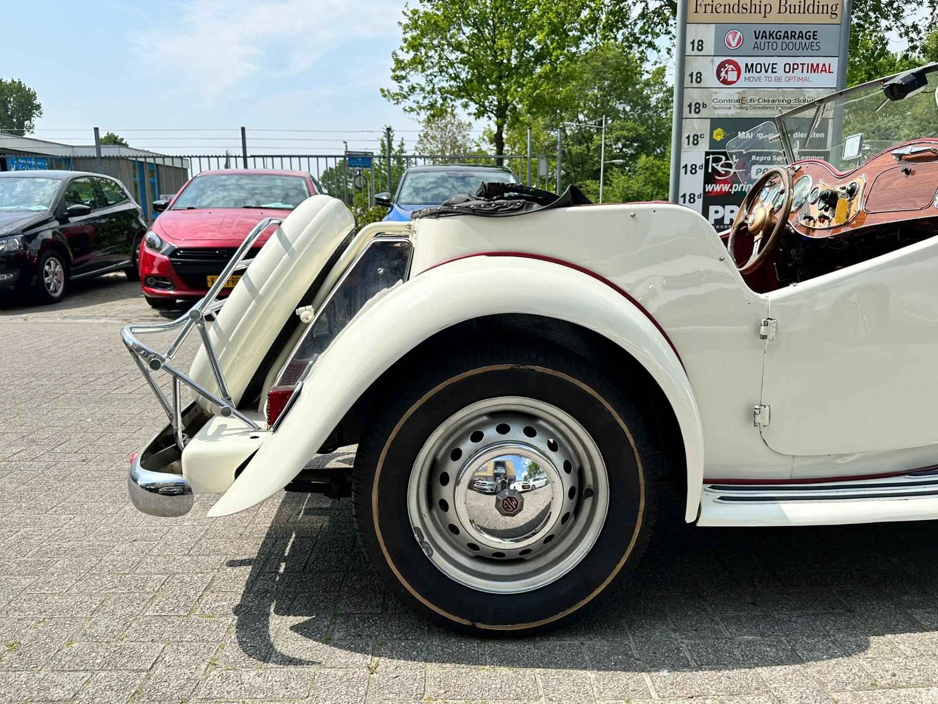 MG TD.CABRIOLET 1952 - 7/22