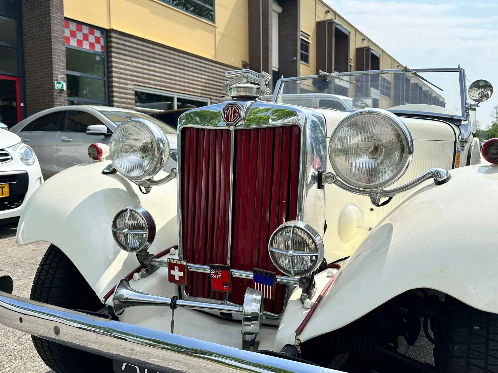 MG TD.CABRIOLET 1952 - 9/22