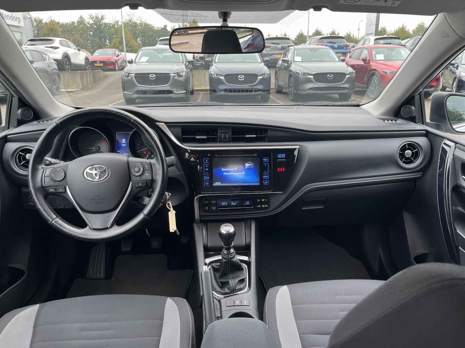 Toyota Auris Touring Sports 1.2T Aspiration | Navigatie | Achteruitrijcamera | Trekhaak - 19/25