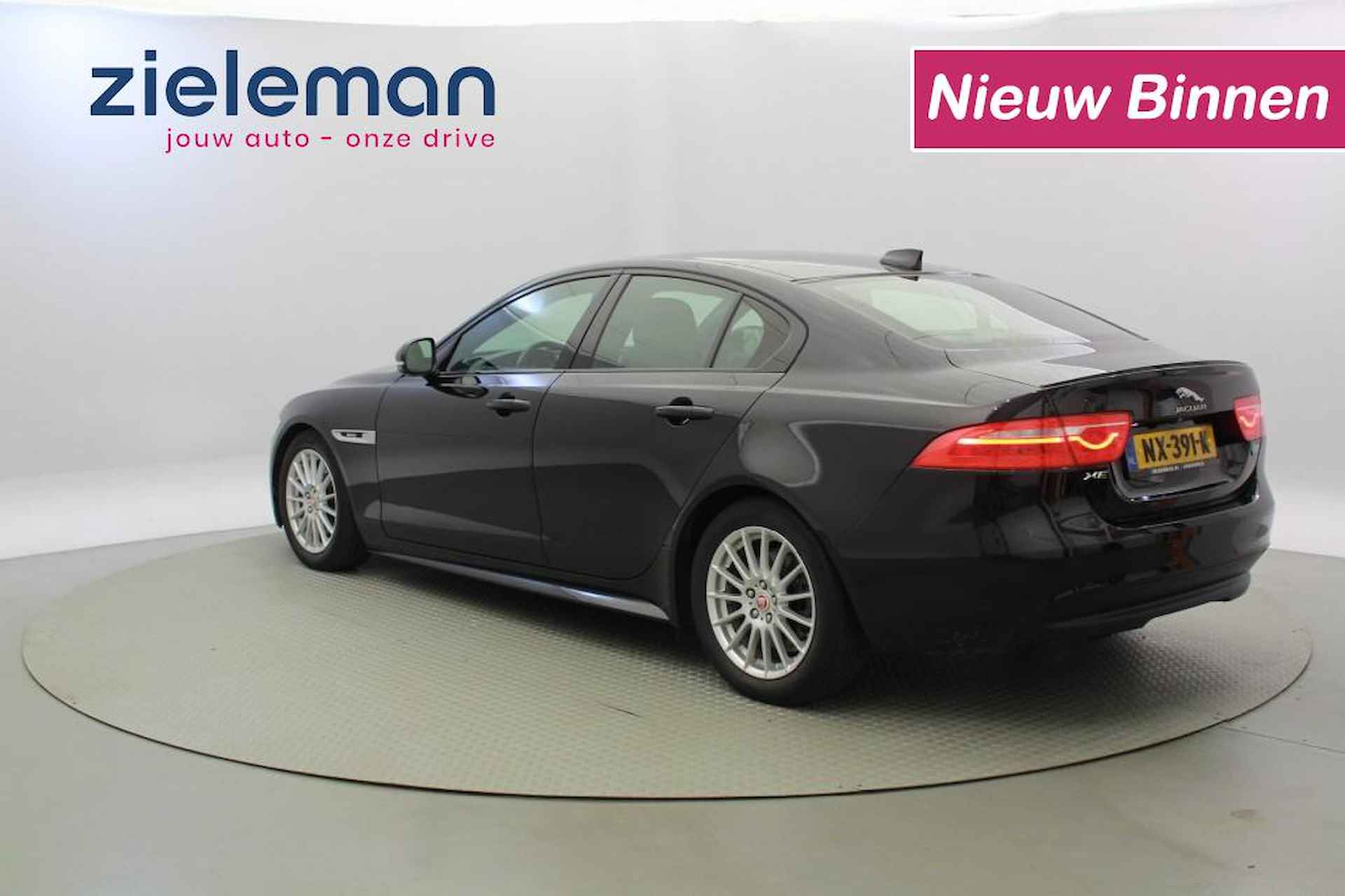 JAGUAR Xe 2.0D Portfolio R-Sport Automaat - Navi, Leer, Xenon - 3/35