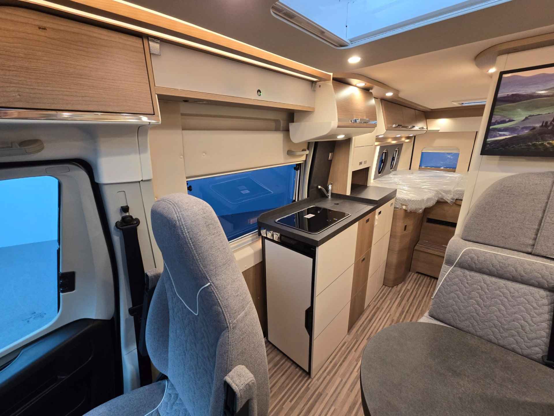 Malibu First Class-Two Rooms 640 GT 180PK AUT INCL STALLING - 11/21