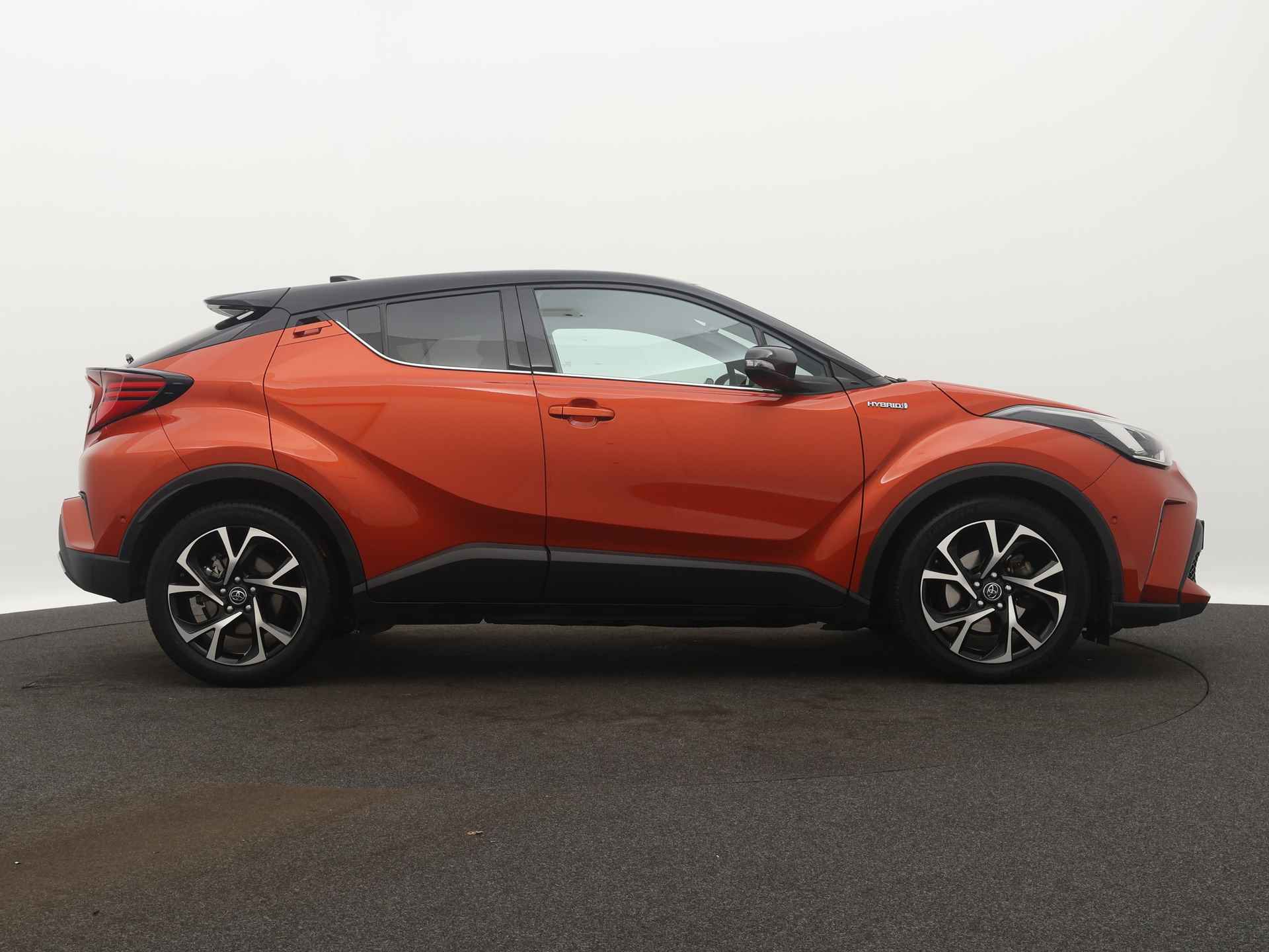 Toyota C-HR 2.0 Hybrid Launch Edition | Navigatie | JBL | LM velgen | Parkeersensoren | Stoelverwarming | Cruise Control Adaptief | - 16/46