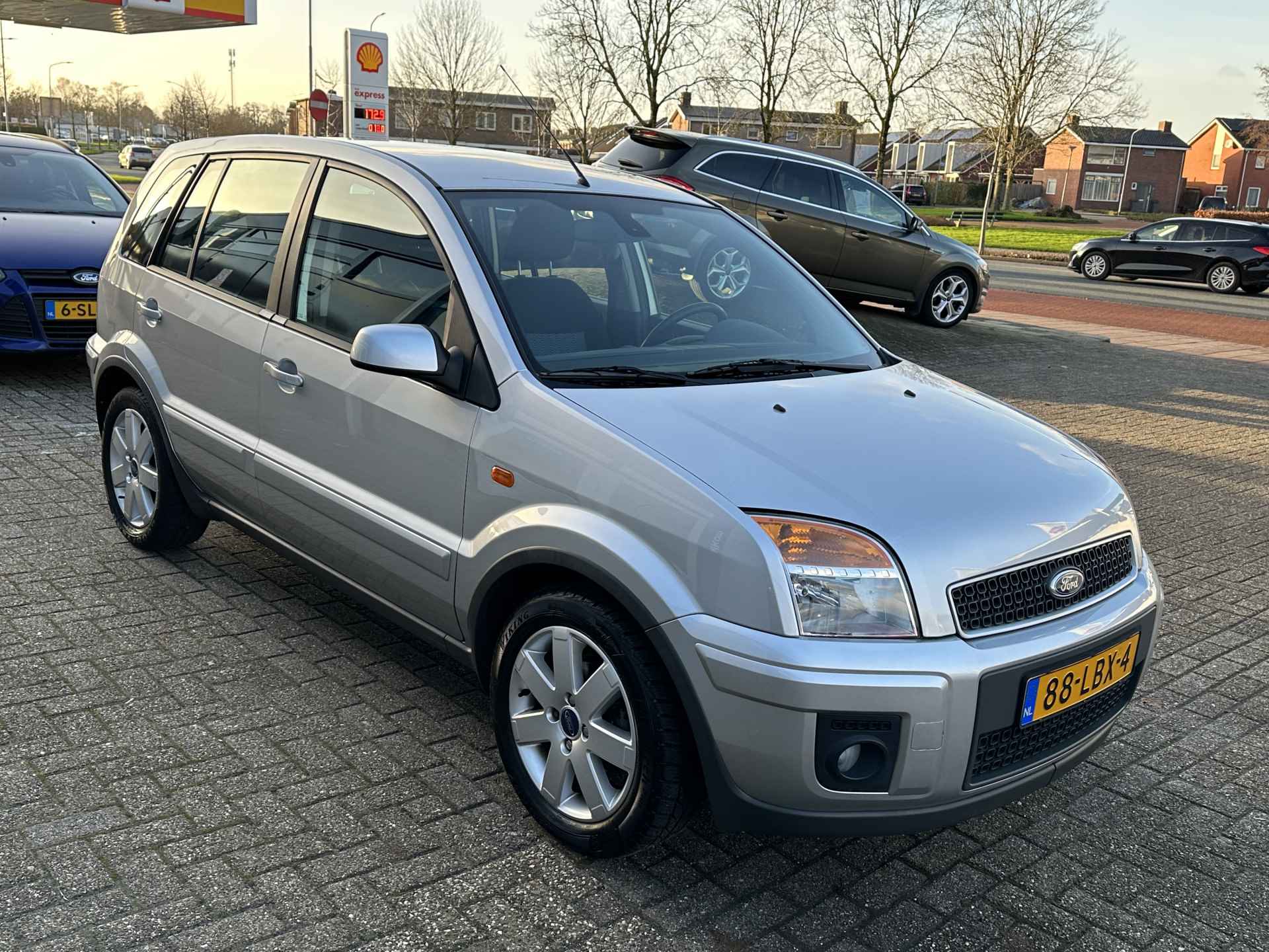 Ford Fusion 1.6-16V Futura | Automaat | Dealeronderhouden | Airco | Voorruit verwarming | Allseason banden - 6/14