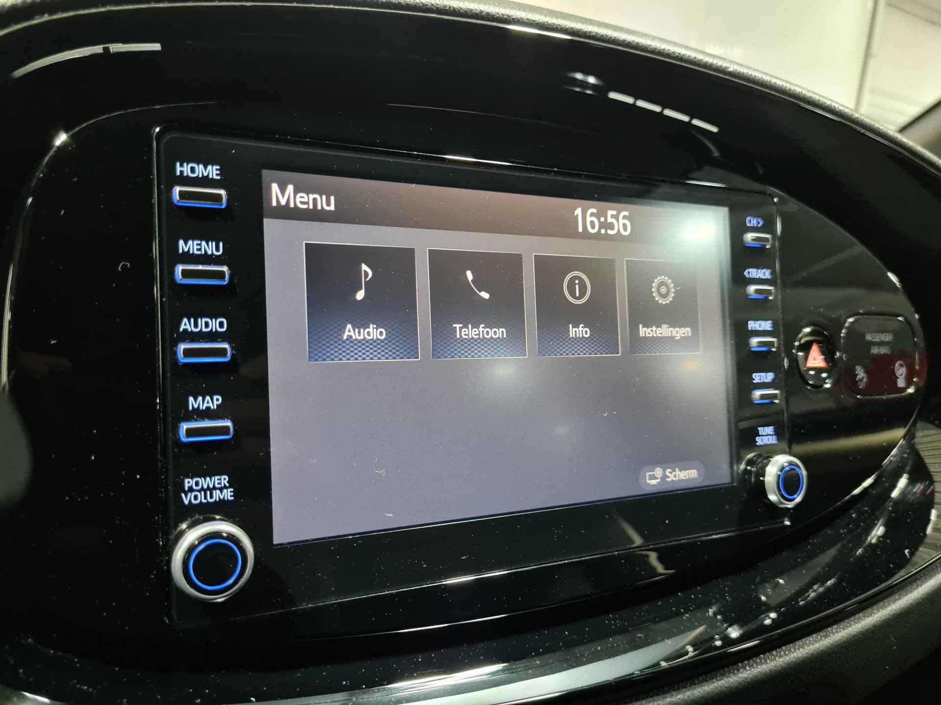 Toyota Aygo X 1.0 VVT-i MT Pulse | Camera | Apple CarPlay/Android Auto | Adaptive Cruise Controle | Stoelverwarming - 14/36