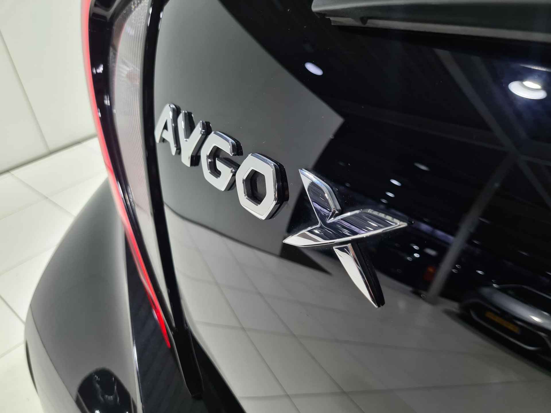 Toyota Aygo X 1.0 VVT-i MT Pulse | Camera | Apple CarPlay/Android Auto | Adaptive Cruise Controle | Stoelverwarming - 33/36