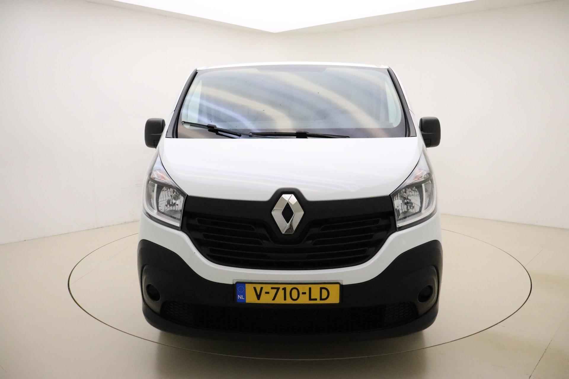 Renault Trafic 1.6 dCi 95pk T27 L1H1 Comfort | 3 Zitplaatsen | Airco | Bluetooth  | Cruise Control | Parkeersensoren | Trekhaak - 6/25