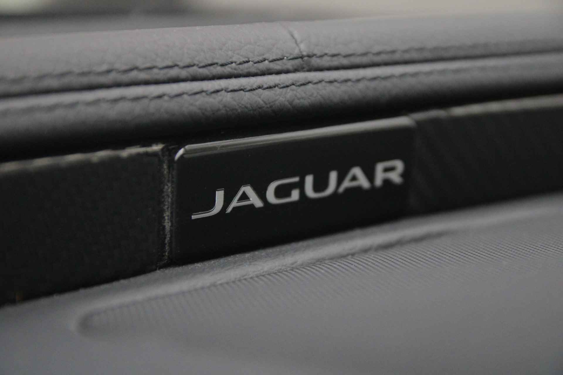 Jaguar XJ 3.0 D Luxury - 27/37