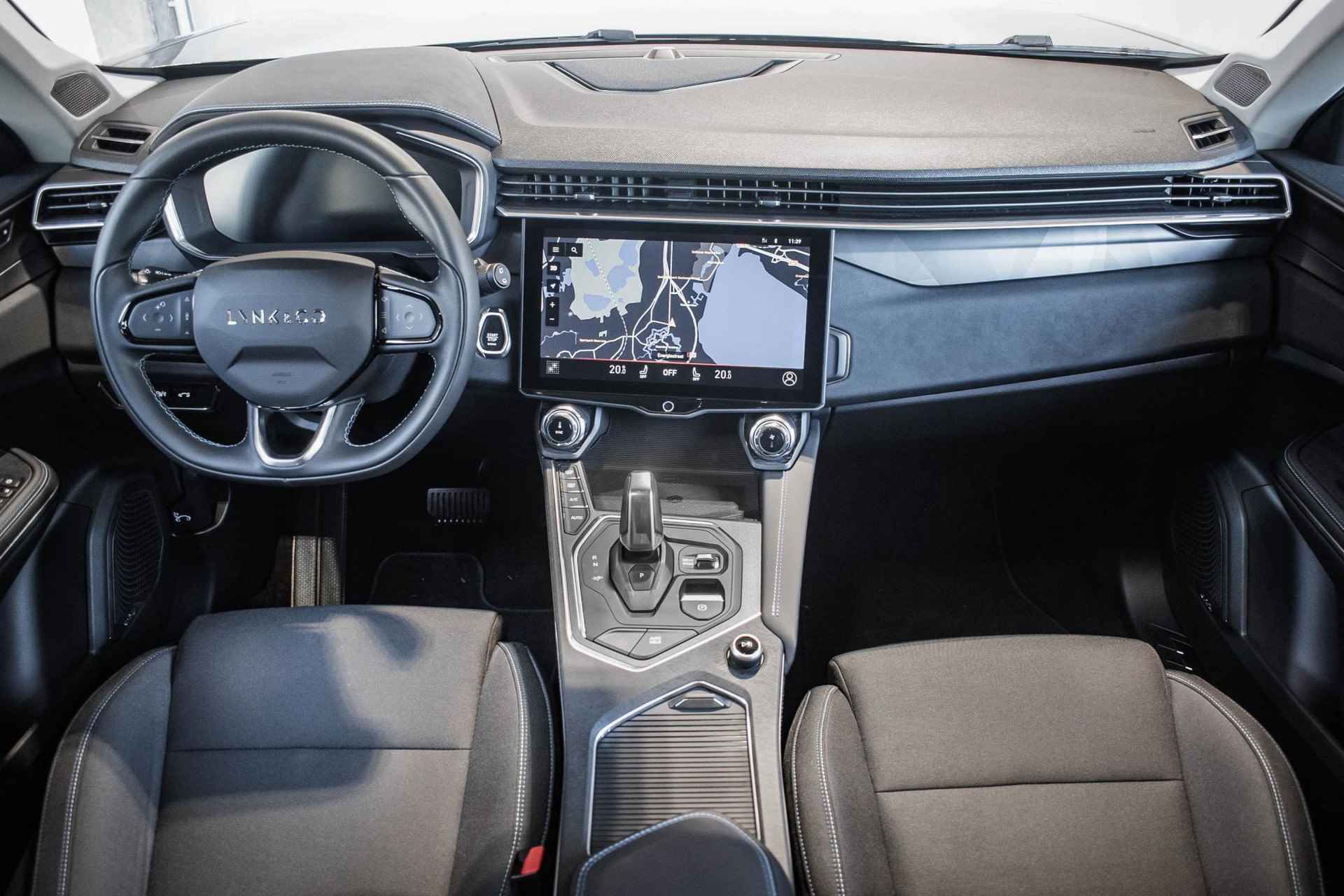 Lynk & Co 01 | Garantie tot 10-2026! | Plug-in Hybrid | Panoramadak | Infinity audio | 360° Parkeercamera | Parkeersensoren voor + achter | Stoelverwarming |  Adaptive cruise control | Apple carplay & Android auto | Elektrisch verstelb. bestuurdersstoel - 15/34