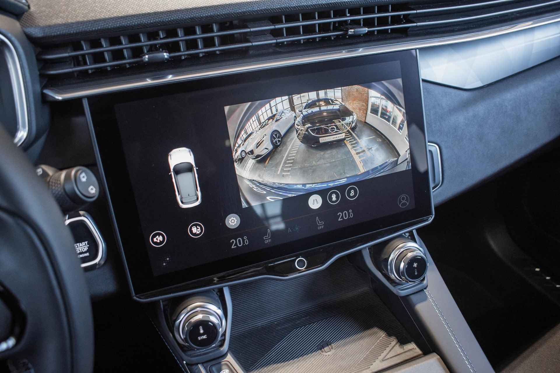 Lynk & Co 01 | Garantie tot 10-2026! | Plug-in Hybrid | Panoramadak | Infinity audio | 360° Parkeercamera | Parkeersensoren voor + achter | Stoelverwarming |  Adaptive cruise control | Apple carplay & Android auto | Elektrisch verstelb. bestuurdersstoel - 24/34