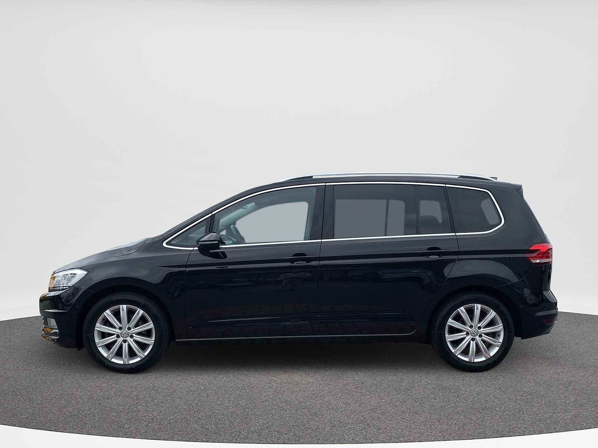 Volkswagen Touran 1.4 TSI 150 pk DSG | Highline | 7pers. | Panoramadak | Trekhaak | ERGO | - 9/32