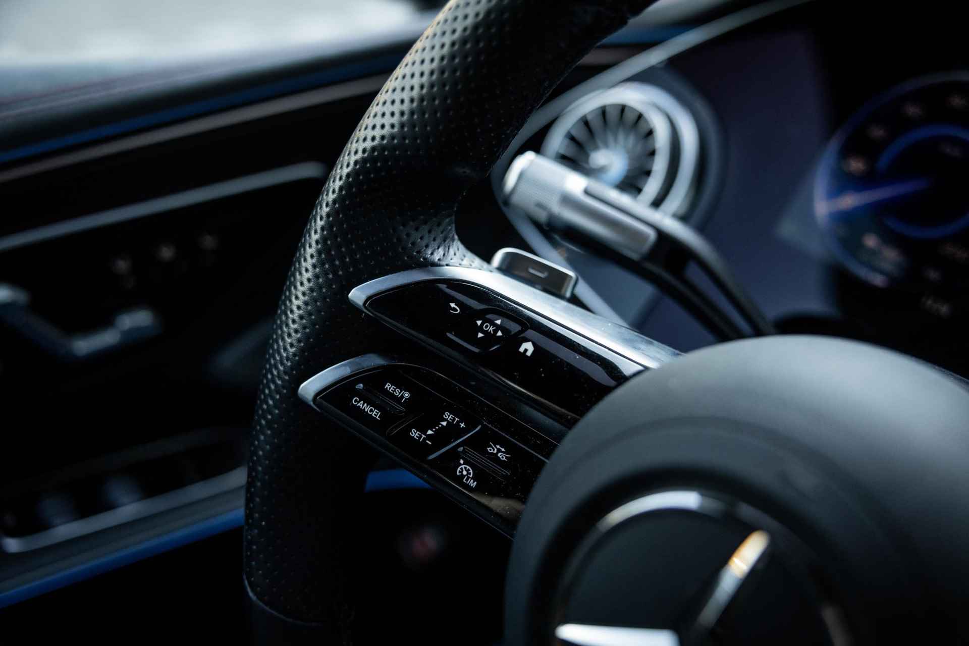 Mercedes-Benz EQS 580 4MATIC AMG Line | MBUX-Hyperscreen | Rij-assistentiepakket Plus | Luchtvering | Burmester sound | Panoramadak | Stoelventilatie - 24/45