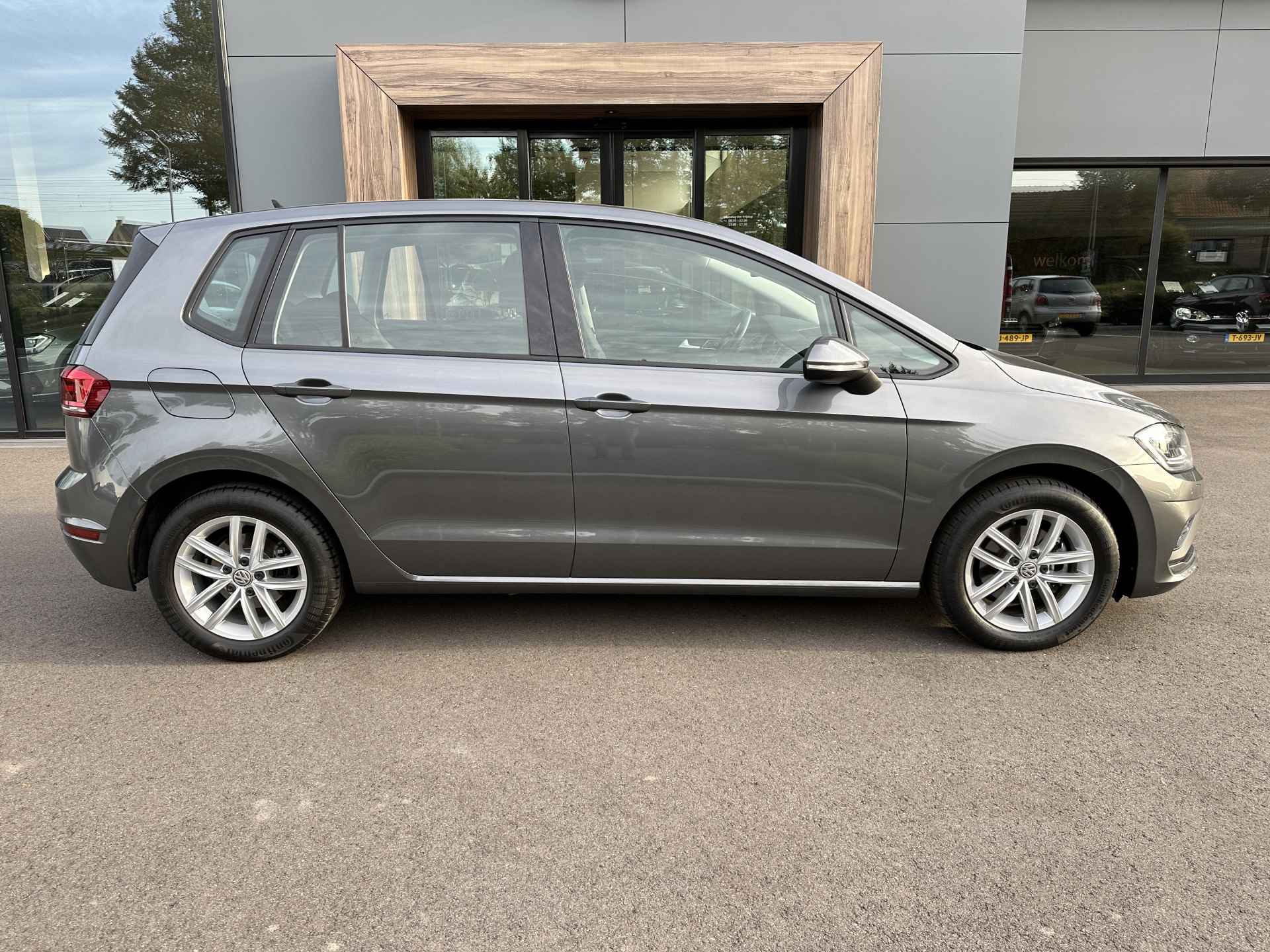 Volkswagen Golf Sportsvan 1.5 TSI ACT DSG Comfortline | Camera | Adapt. Cruise | Incl. 1 jaar Bovag garantie - 2/32