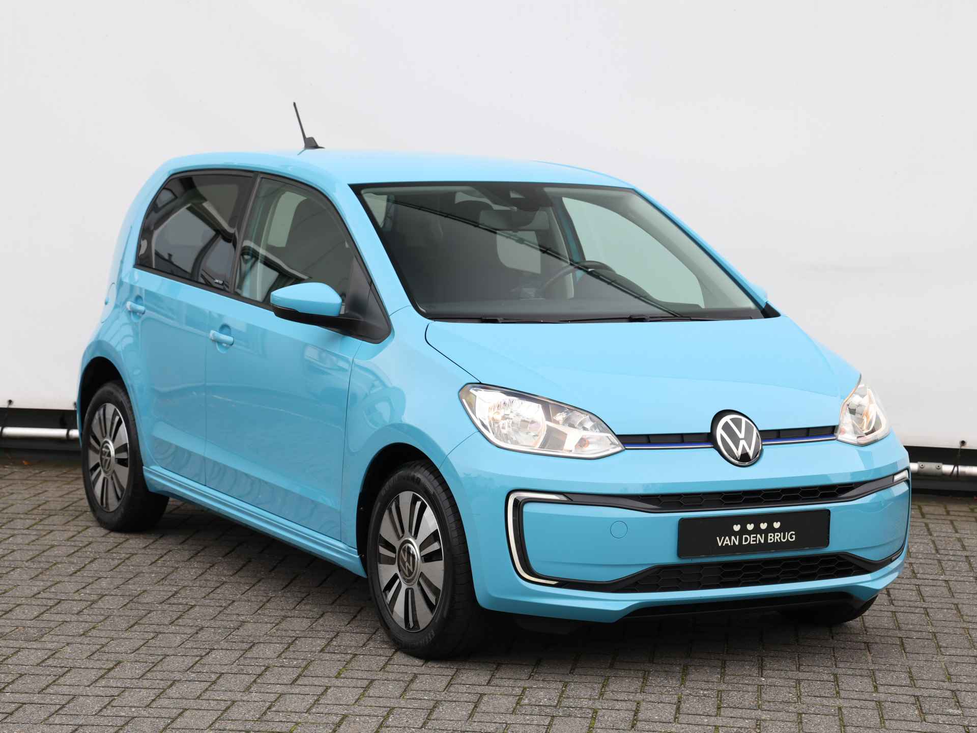 Volkswagen e-Up! e-up! Style 35KW 83PK | 260 KM WLTP | Camera | Cruise control | Stoelverwarming | - 3/37