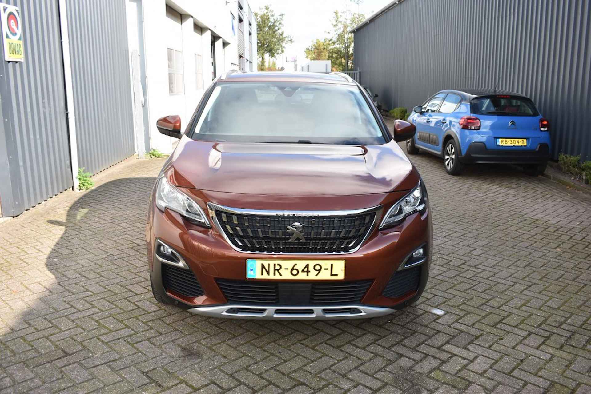 PEUGEOT 3008 Automaat 1.2 Pure Tech Premiere 130Pk. - 2/21