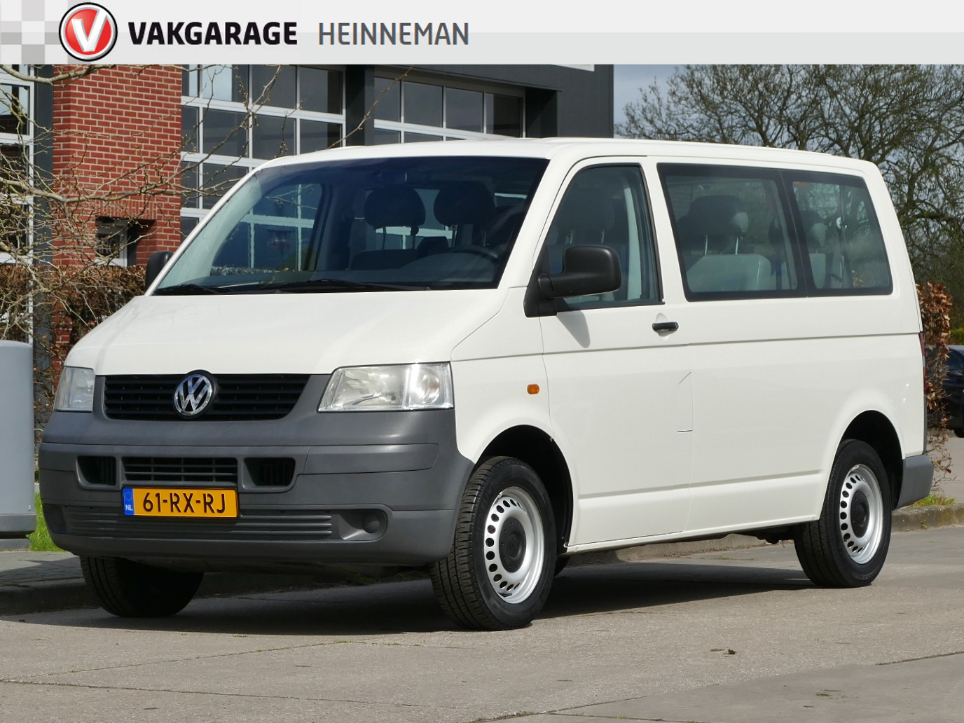 Volkswagen Transporter Kombi 1.9 TDI 300 9 zitplaatsen bij viaBOVAG.nl