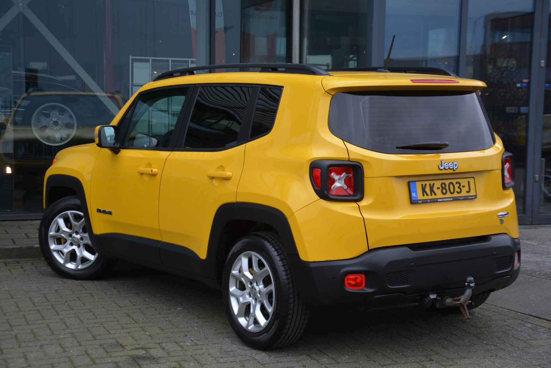 Jeep Renegade 1.4 MultiAir Freedom | Panoramadak | Trekhaak | 1e eigenaar - 3/33