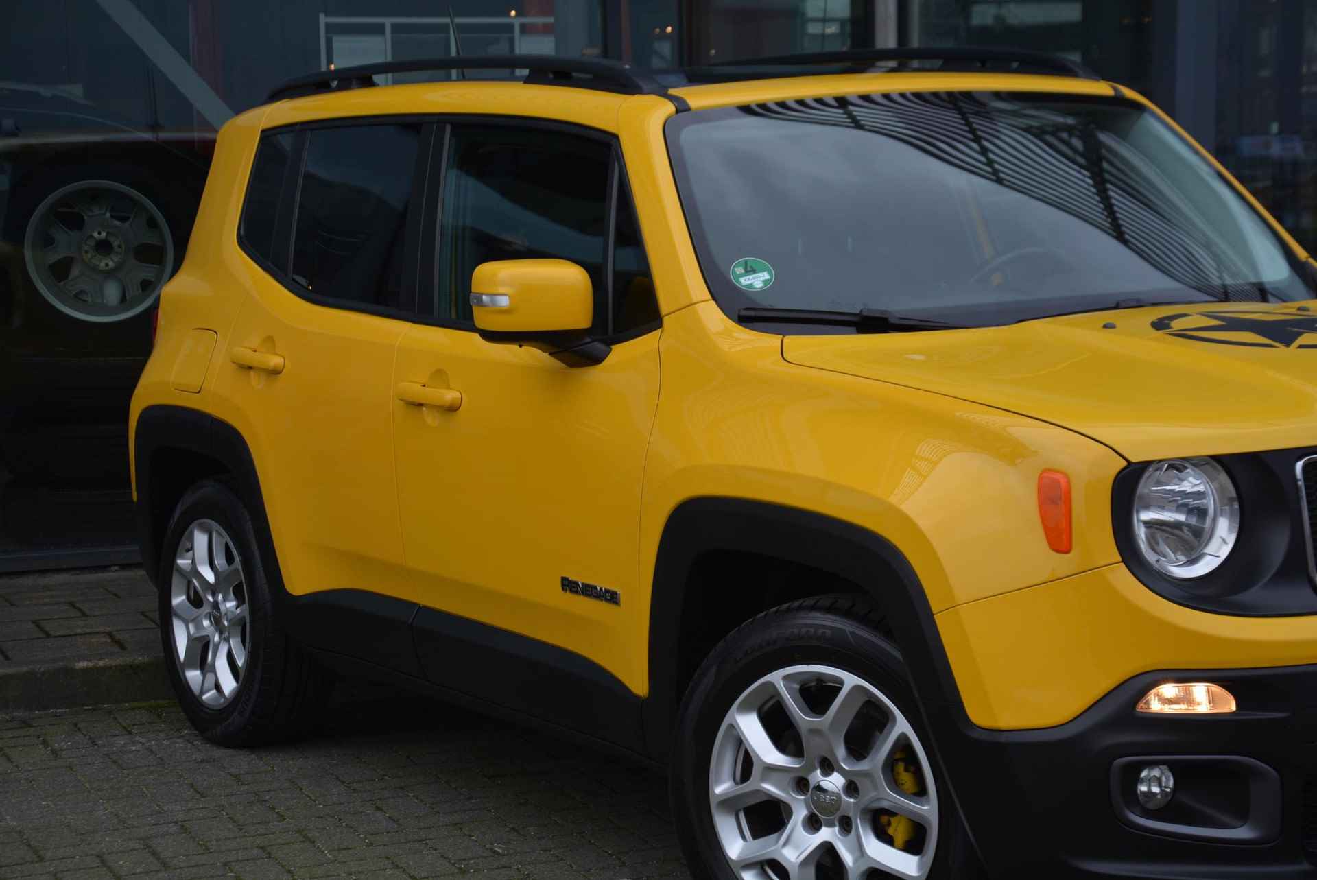 Jeep Renegade 1.4 MultiAir Freedom | Panoramadak | Trekhaak | 1e eigenaar - 9/33