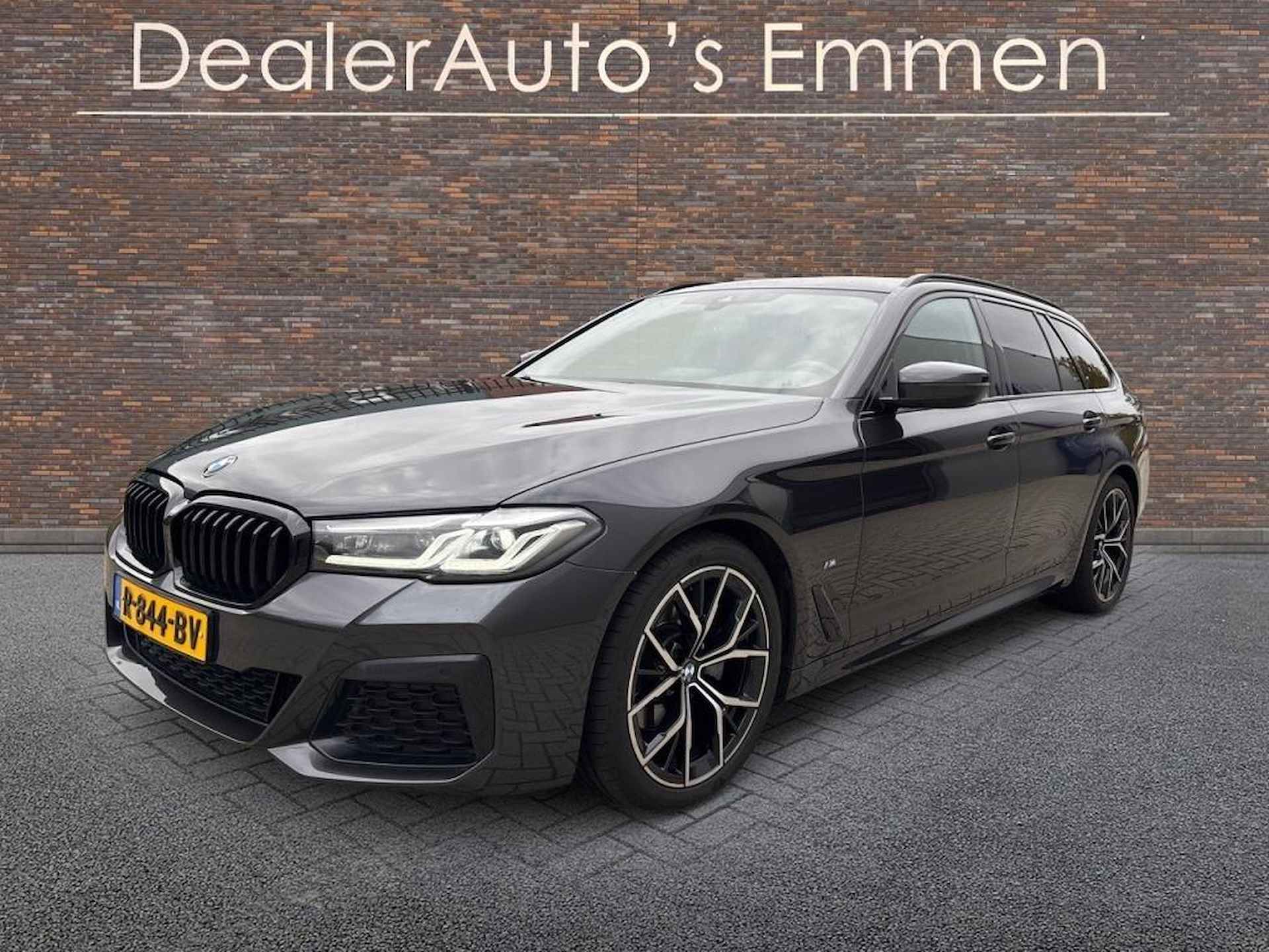 BMW 5 Serie Touring 518d M-PAKKET ECC LMV NAVIGATIE LEDER SPORTSTOELEN - 2/14