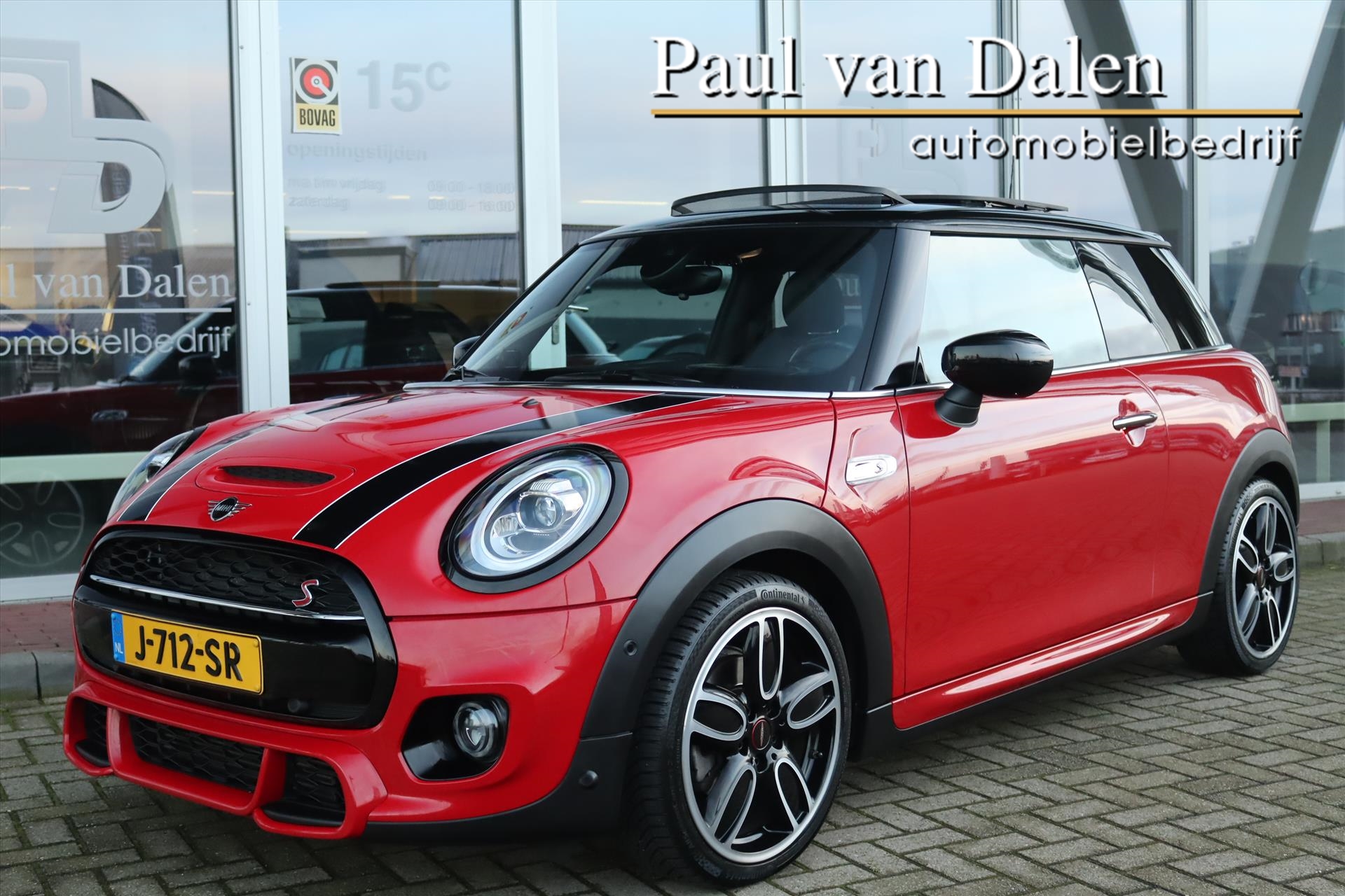 Mini Mini 3-Deurs (f56) 2.0 192PK COOPER S AUTOMAAT JCW Pakket | Panodak | Leer | Head Up | Harman Kardon | Camera | Adapt.Cruise | Performance Control |