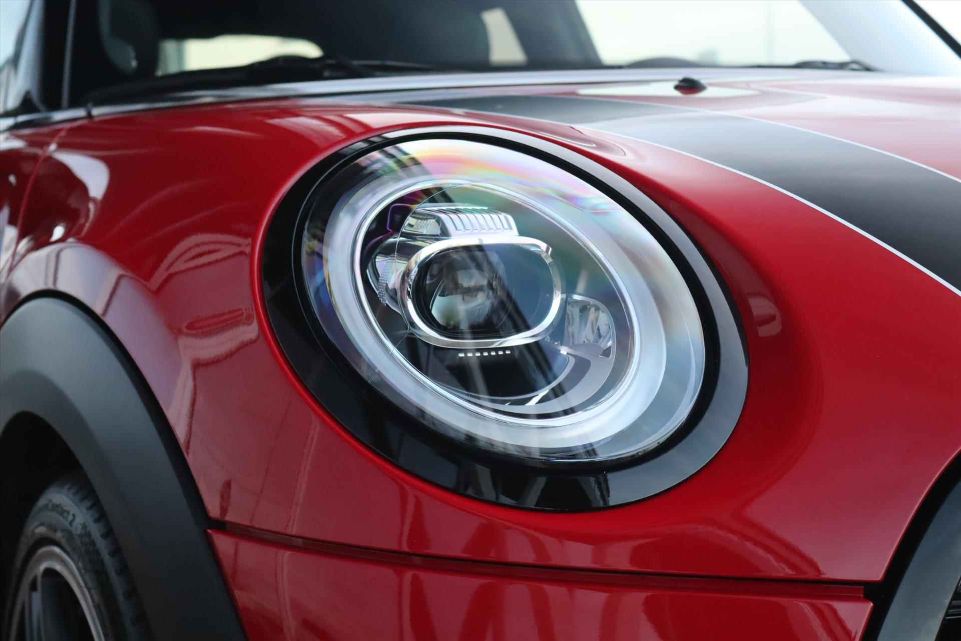 Mini Mini 3-Deurs (f56) 2.0 192PK COOPER S AUTOMAAT JCW Pakket | Panodak | Leer | Head Up | Harman Kardon | Camera | Adapt.Cruise | Performance Control | - 15/74