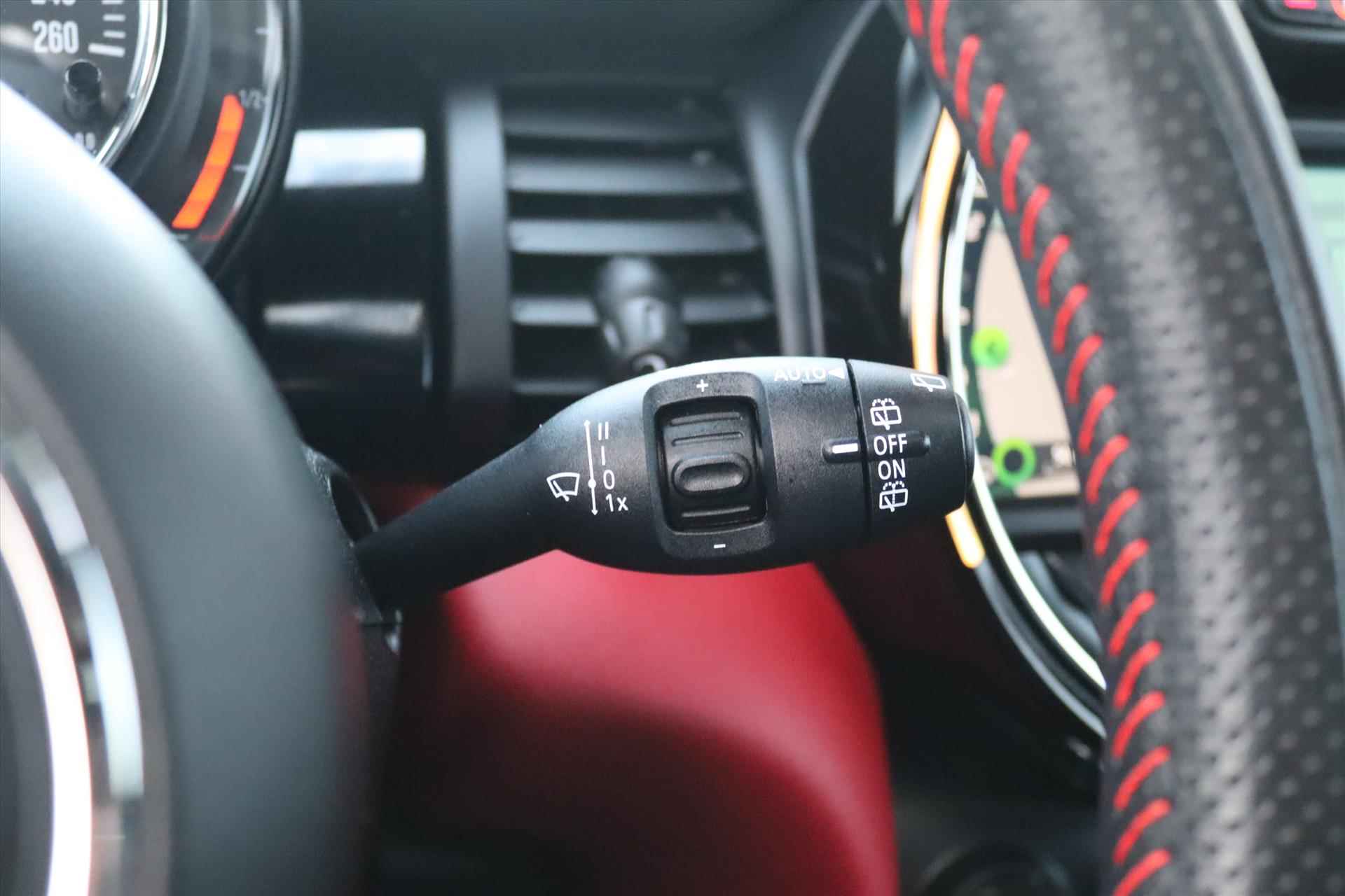 Mini Mini 3-Deurs (f56) 2.0 192PK COOPER S AUTOMAAT JCW Pakket | Panodak | Leer | Head Up | Harman Kardon | Camera | Adapt.Cruise | Performance Control | - 42/74