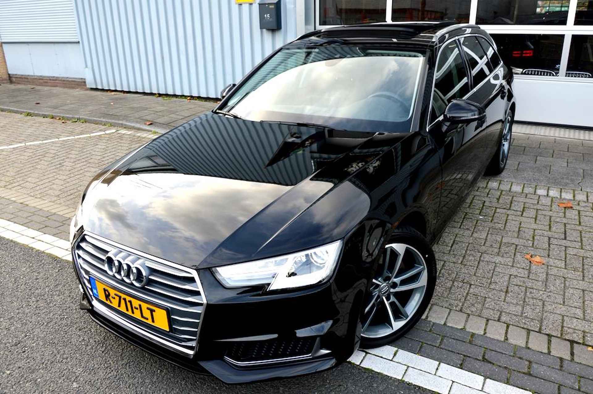 Audi A4 AVANT 35 TFSI ECC/2-PDC/LMV18/XENON/NAVI/PANORAMADAK - 7/49