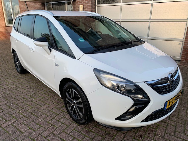 Opel Zafira Tourer 1.6 CDTI Design Edition APK NOV 2025