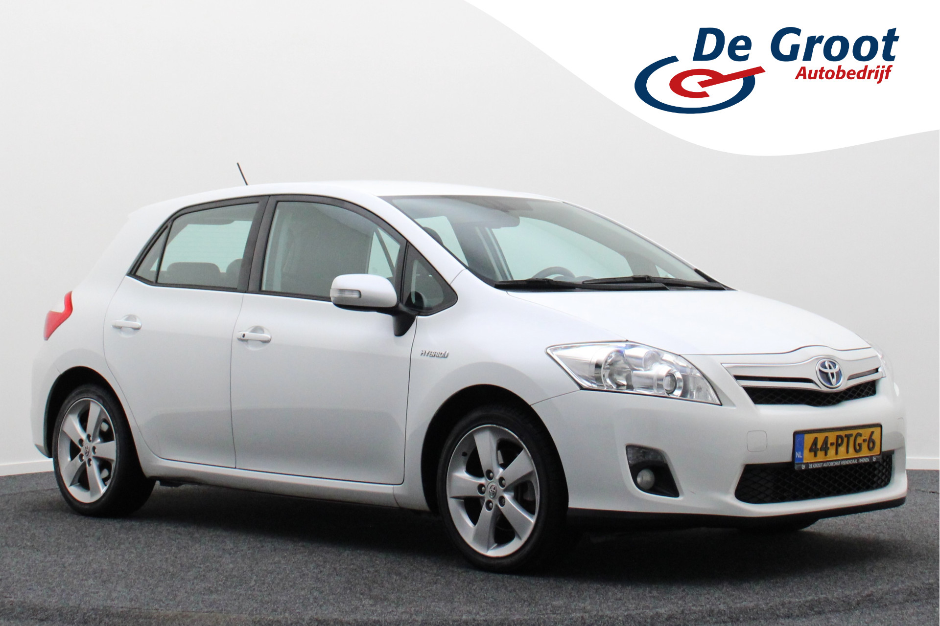 Toyota Auris 1.8 Full Hybrid Executive Climate, Camera, Cruise, Navigatie, Bluetooth, PDC, Trekhaak, 17''