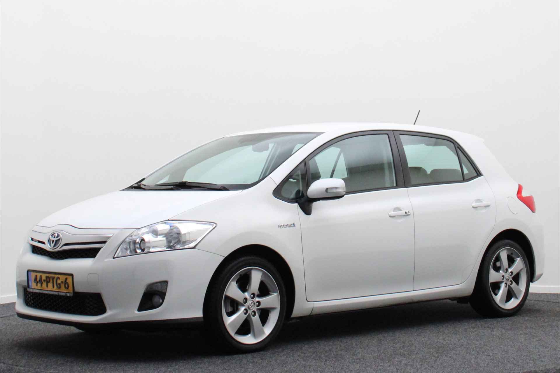 Toyota Auris 1.8 Full Hybrid Executive Climate, Camera, Cruise, Navigatie, Bluetooth, PDC, Trekhaak, 17'' - 14/41