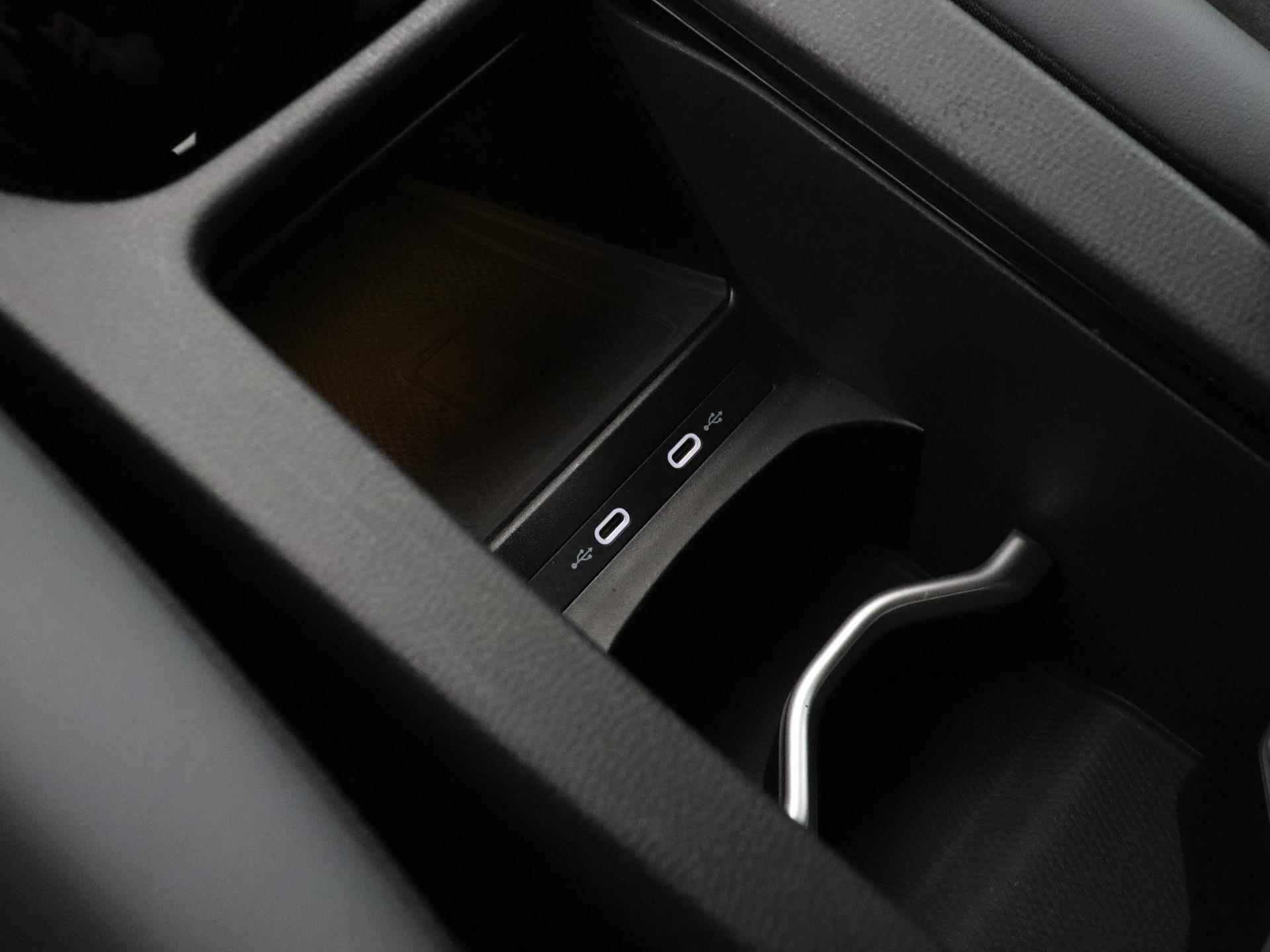 Volkswagen ID.5 Pro 77 kWh | Navigatie | Camera | App Connect | Stoelverwarming | ACC - 34/40