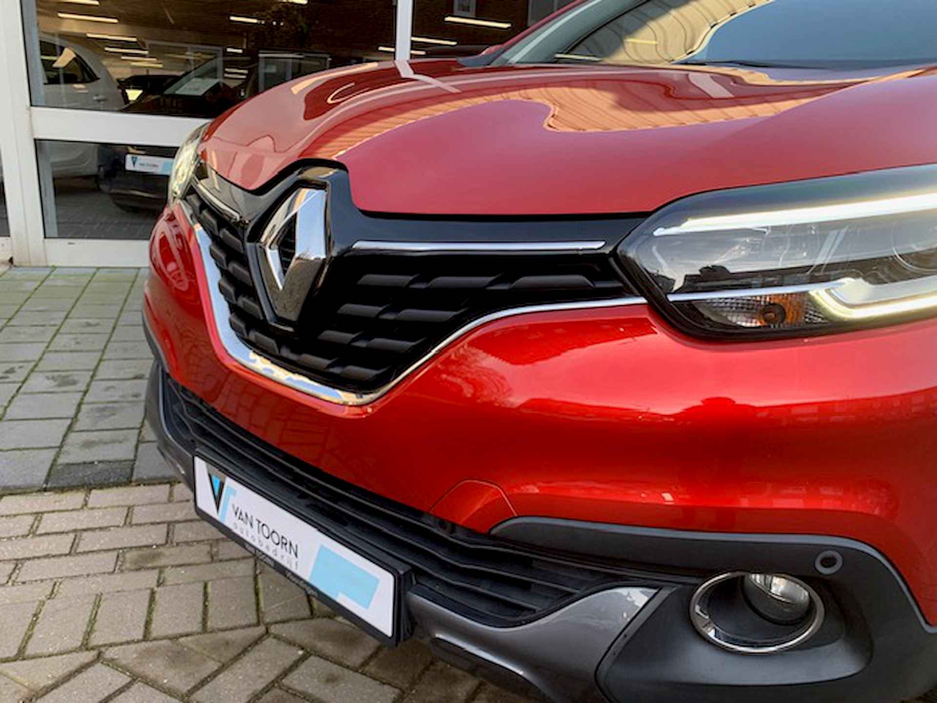 Renault Kadjar 1.2 TCe Intens, automaat, navigatie, achteruitrijcamera . - 18/25