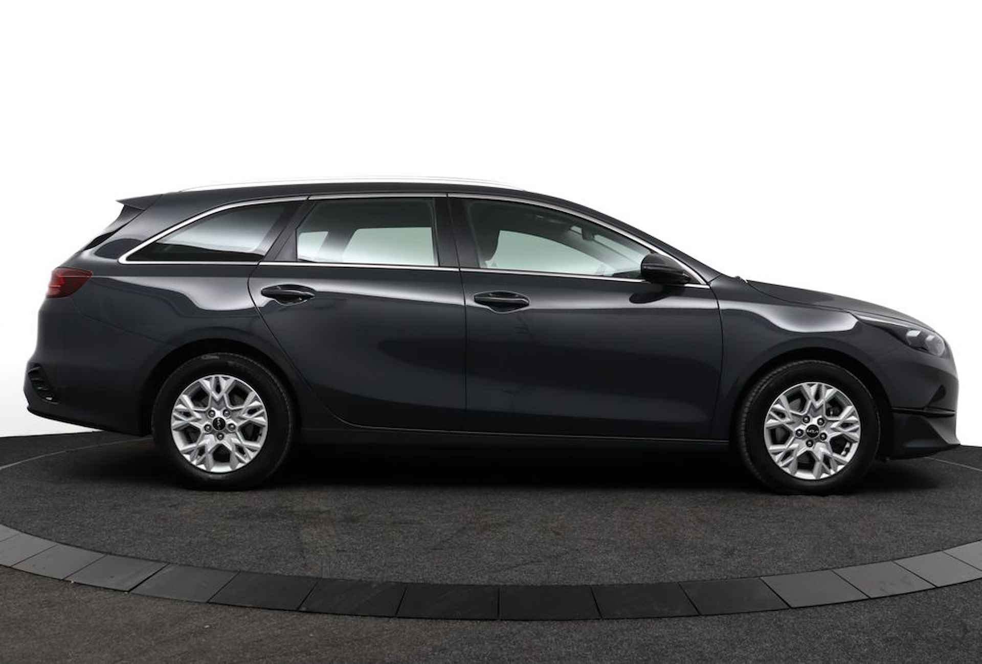 Kia Ceed Sportswagon 1.0 T-GDi DynamicLine - Navigatie - Cruise Control - Climate Control - Apple CarPlay / Android Auto - LED - Fabrieksgarantie tot 03-2030 - 10/56