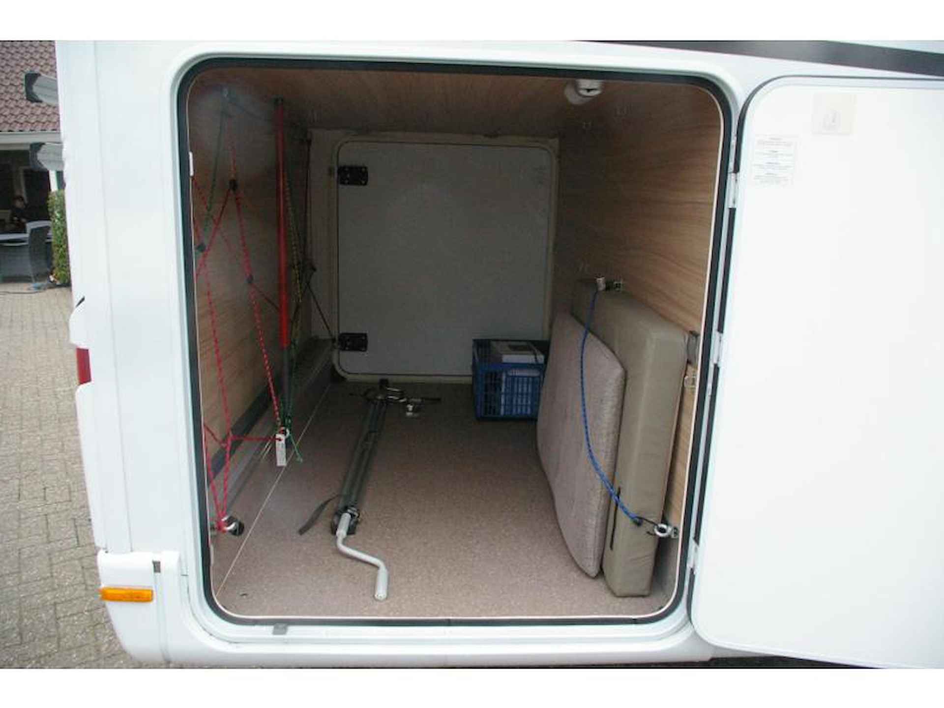 Dethleffs Globebus I6 GT-Line  Enkele bedden, XXL Garage - 9/22